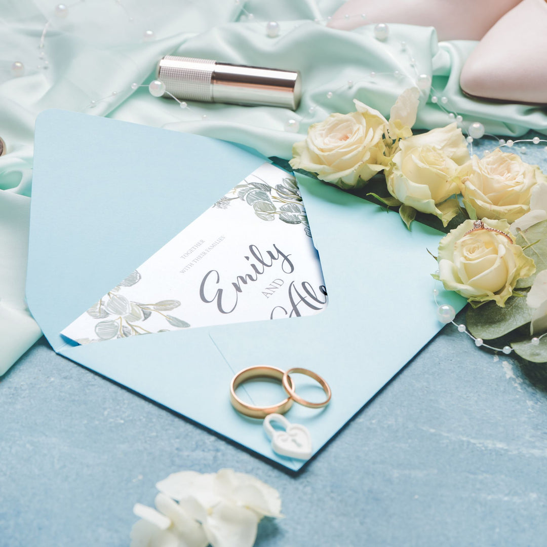 Making your own wedding invitations