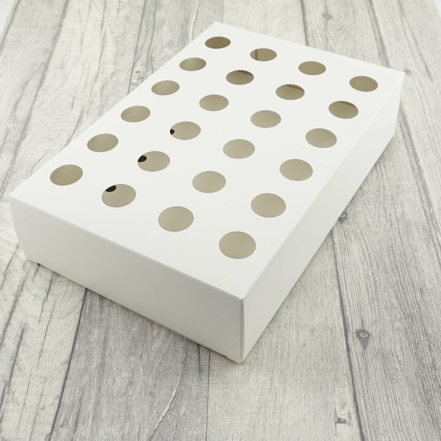 Confetti cone tray - white cone tray - holds 24 cones - The Dried Petal Company